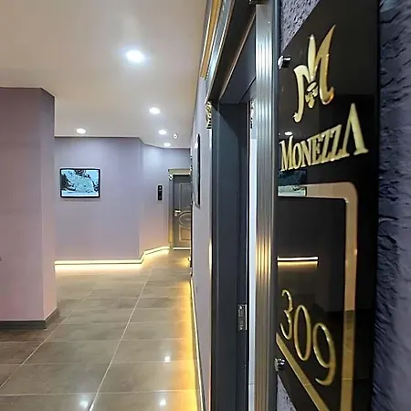 Monezza Avcilar מלון 3*